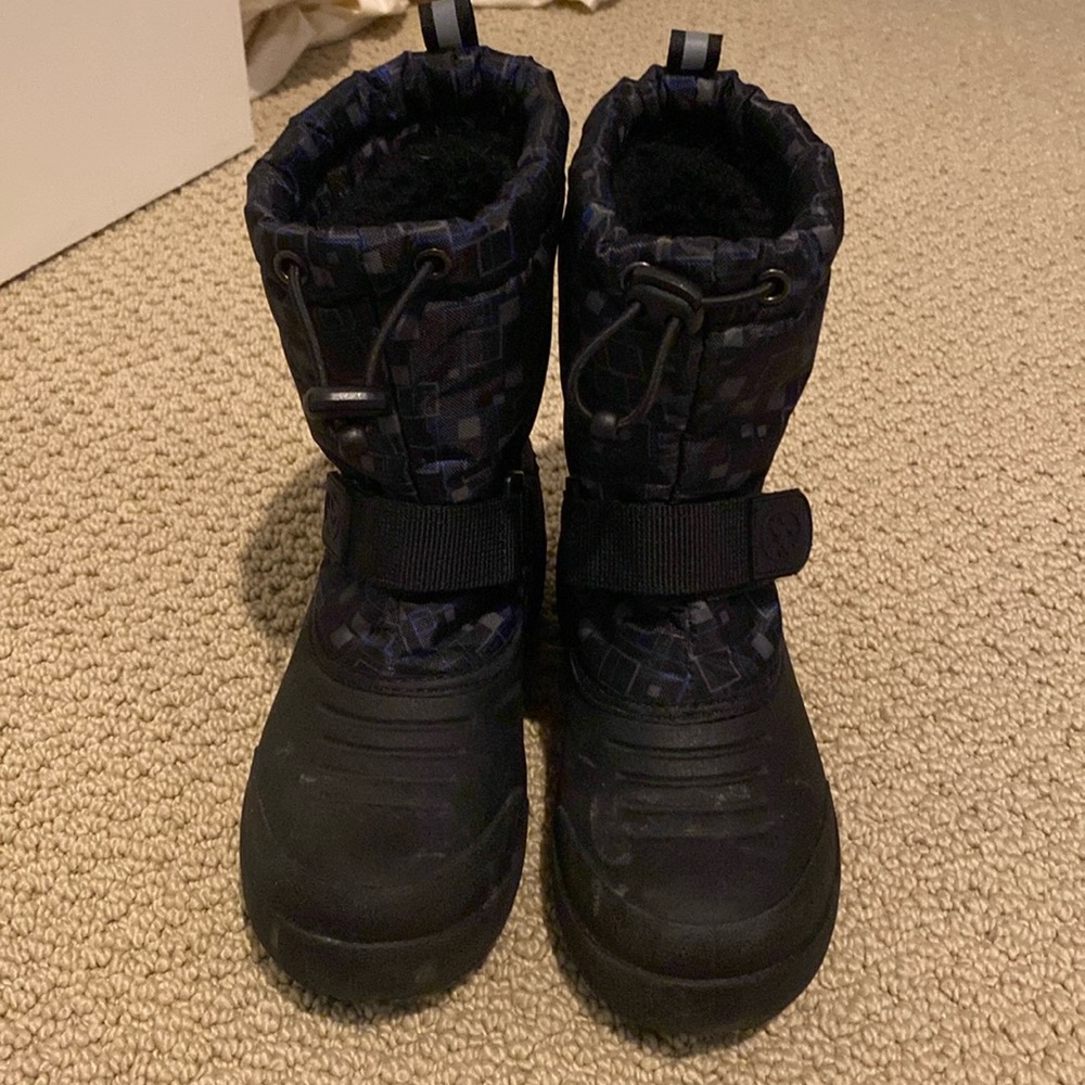 Northside kids size 12 snow boots